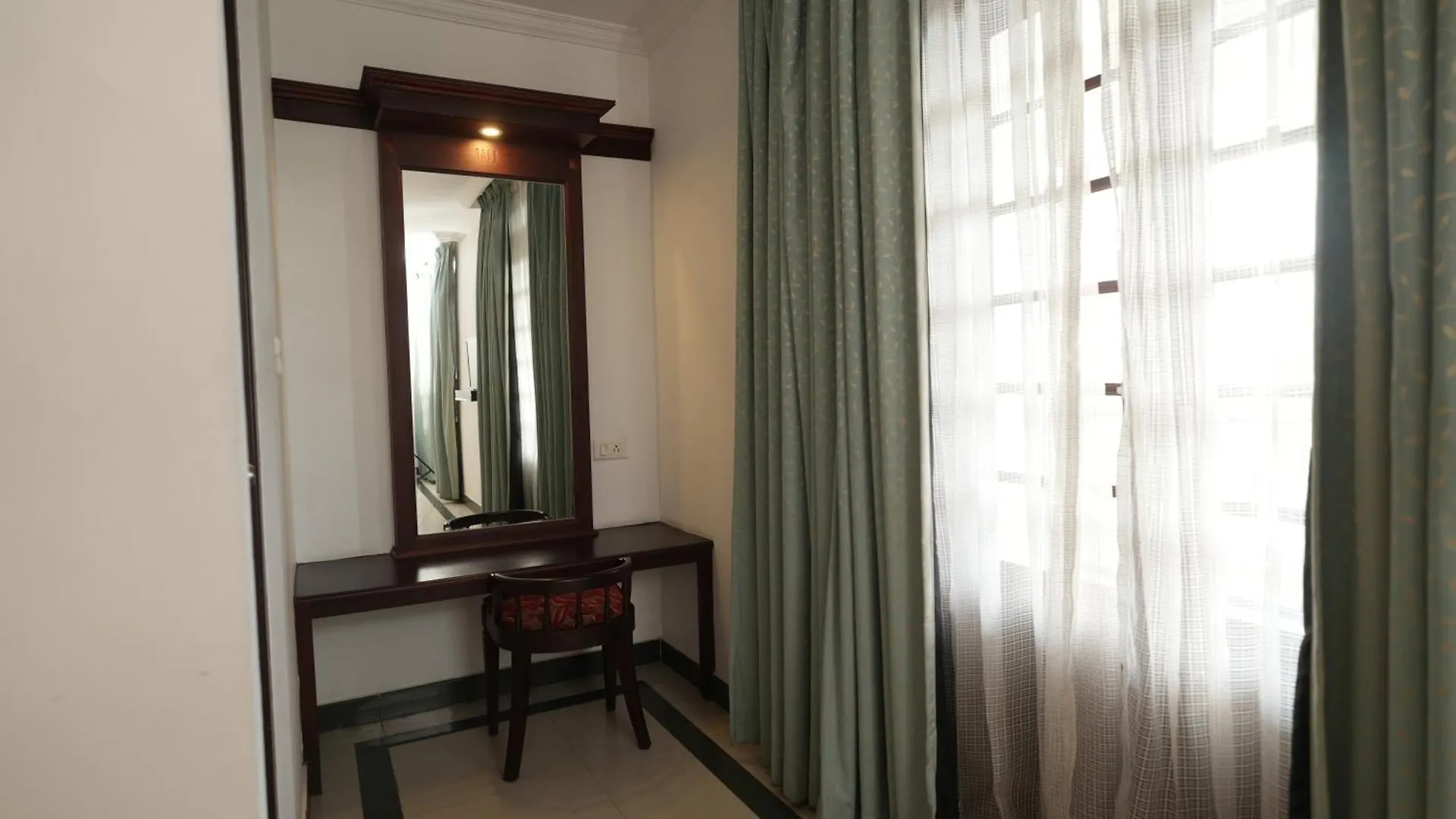 Hotel Rustic Leisures Resort Kochi